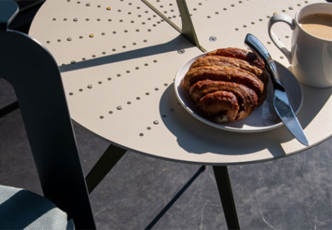 Bijzondere zonnetafel